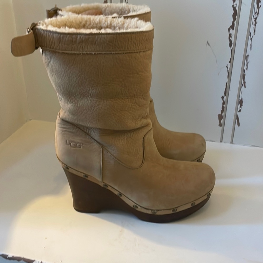 UGG wedge heel boots (cream)